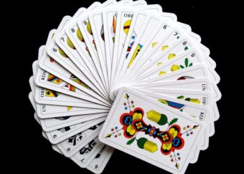 Permainan Lotere Menang Besar Jackpot Tiket Lotere